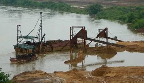 杜絕非法采砂，機(jī)制砂生產(chǎn)才是長久之道！